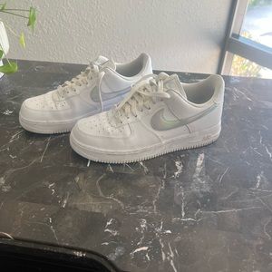Women’s Air Force 1’s